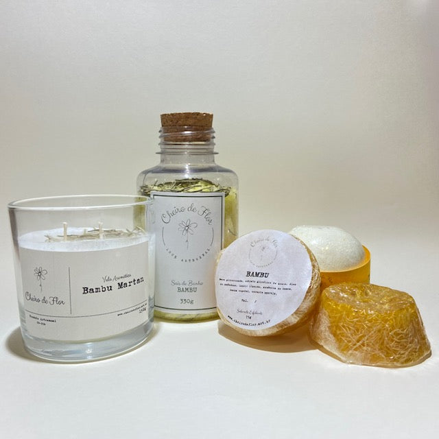 Kit Velas Aromáticas Bambu para Spa Day com Sabonete e Sais de Banho - Cheiro de Flor