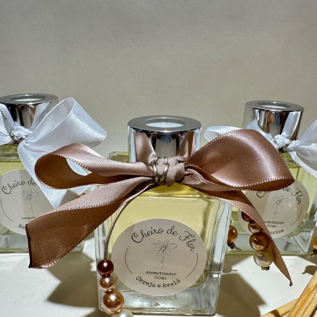 Difusor de Aromas de Varetas - Cereja e Avelã - Cheiro de Flor