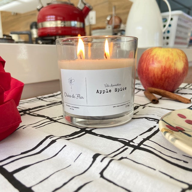 Vela Aromática - Apple Spice - Cheiro de Flor