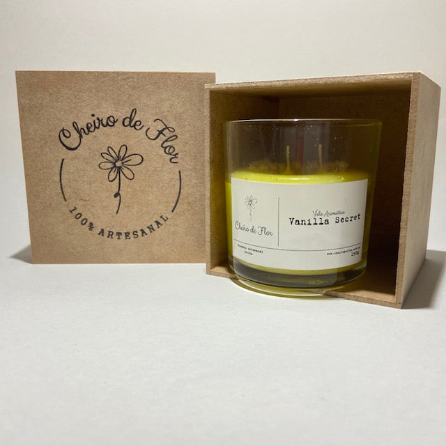 Vanilla Secret Scented Candle - Flower Scent