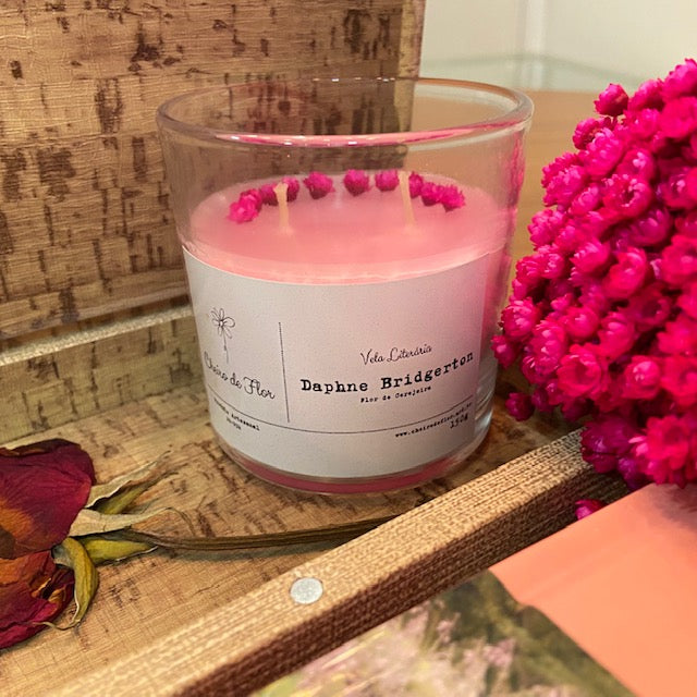 Literary Scented Candle - Bridgerton Daphne Bridgerton - Smell of Flower 