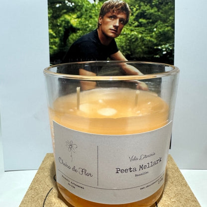 Literary Scented Candle - The Hunger Games - Peeta Mellark